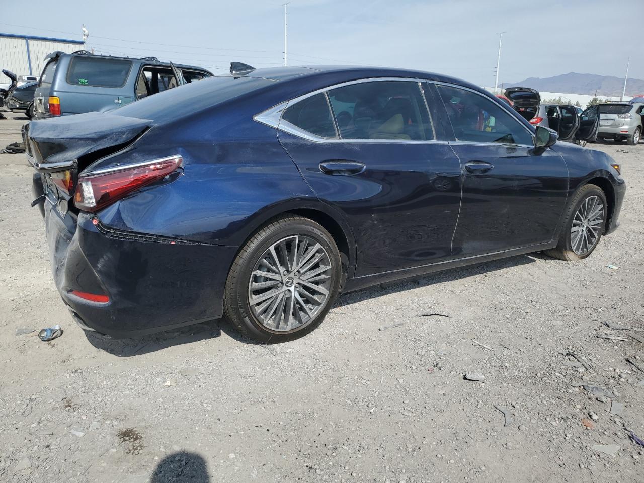 Lexus Es 350 Base Image 9