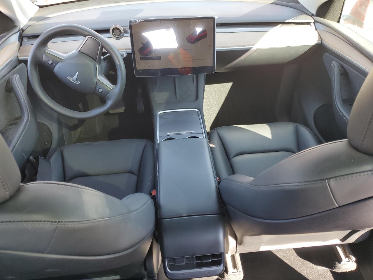 Tesla Model Y Image 9