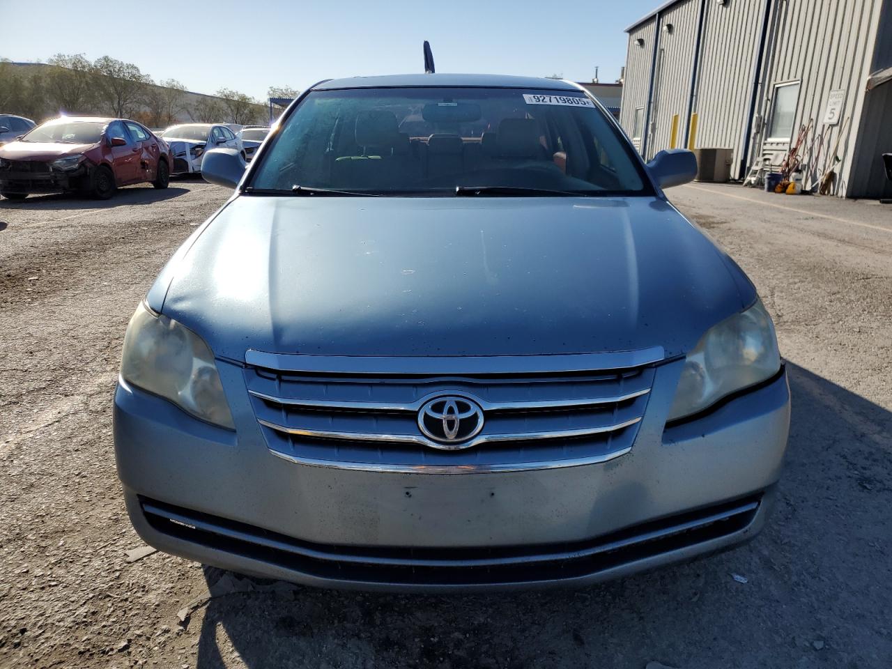 Toyota Avalon Xl Image 4