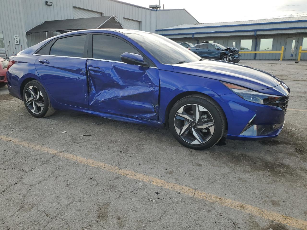 Hyundai ELANTRA Limited Image 9