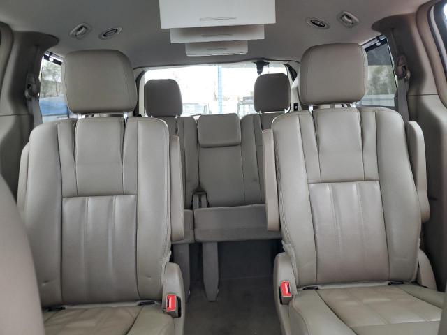 Chrysler Minivan Touring Image 8