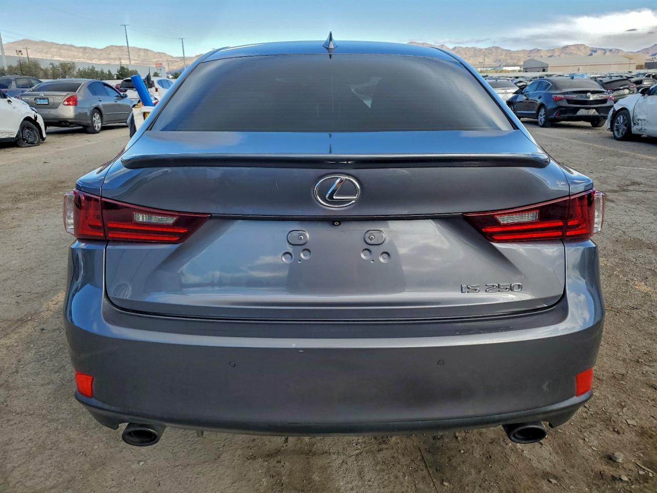 Lexus Is 250 Image 3