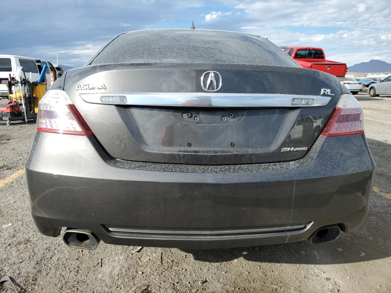 Acura RL Image 2