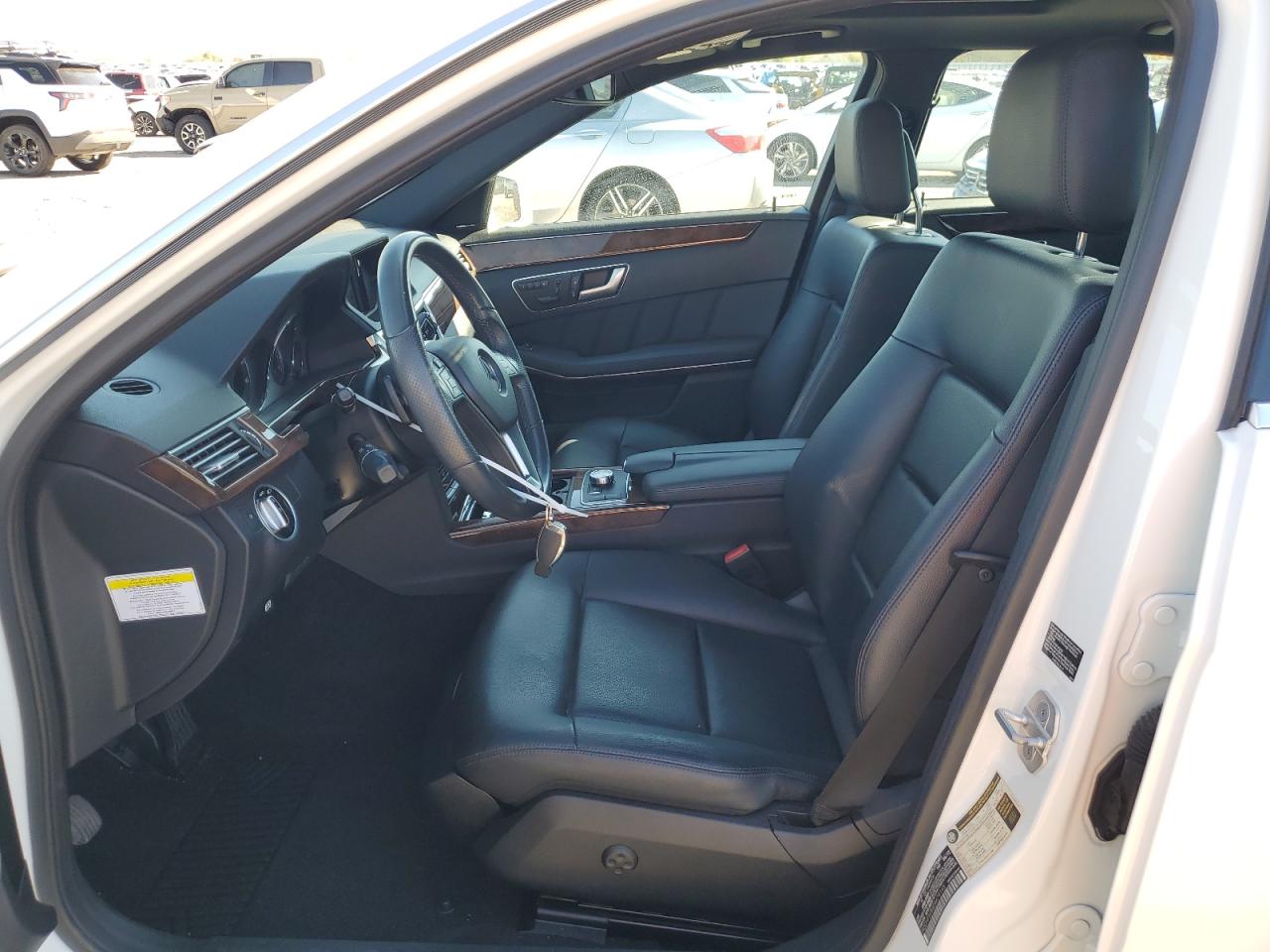 Mercedes-Benz E-Class 350 Image 6