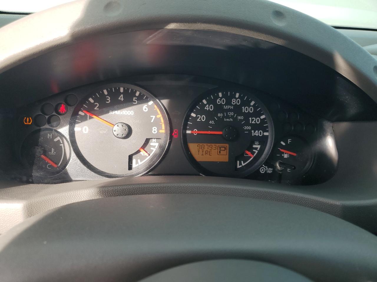 Nissan Frontier S Image 8