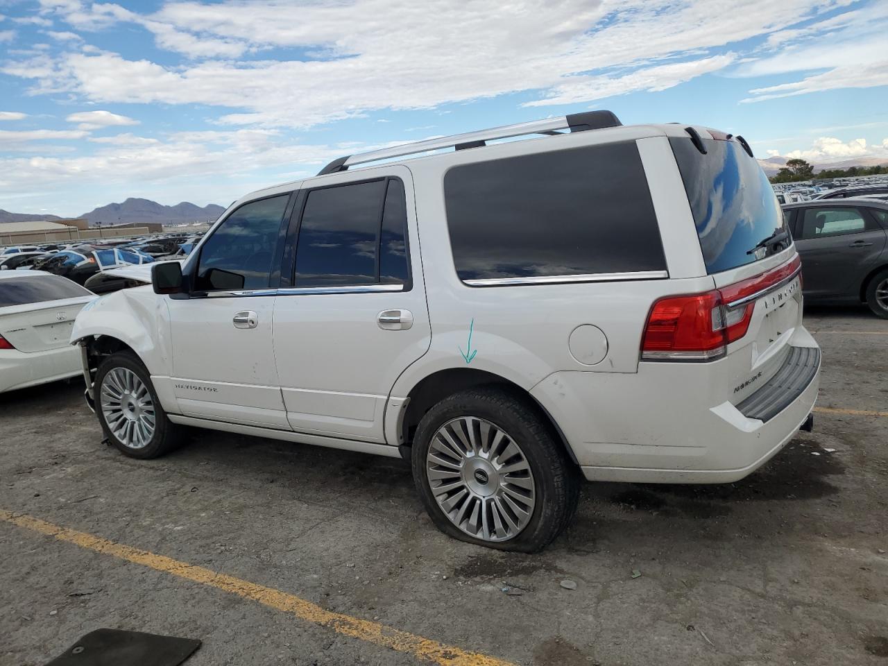 Lincoln Navigator Select Image 3