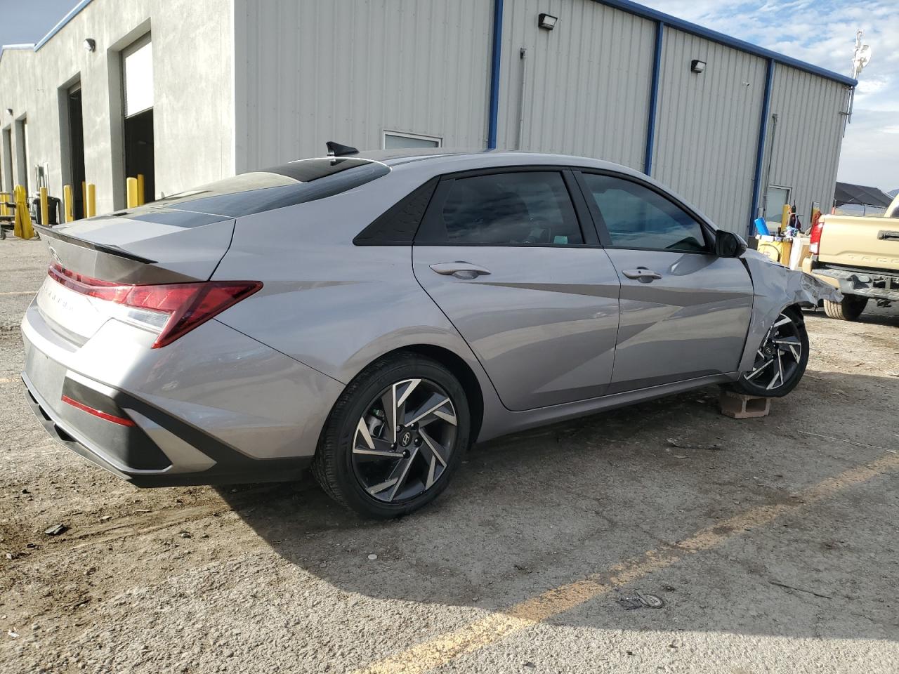 Hyundai ELANTRA Sel Sport Image 7