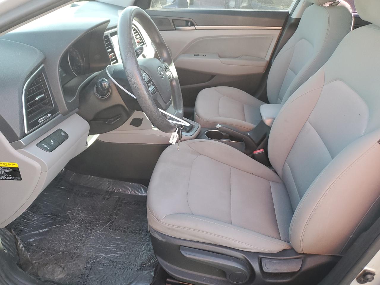 Hyundai ELANTRA Sel Image 7