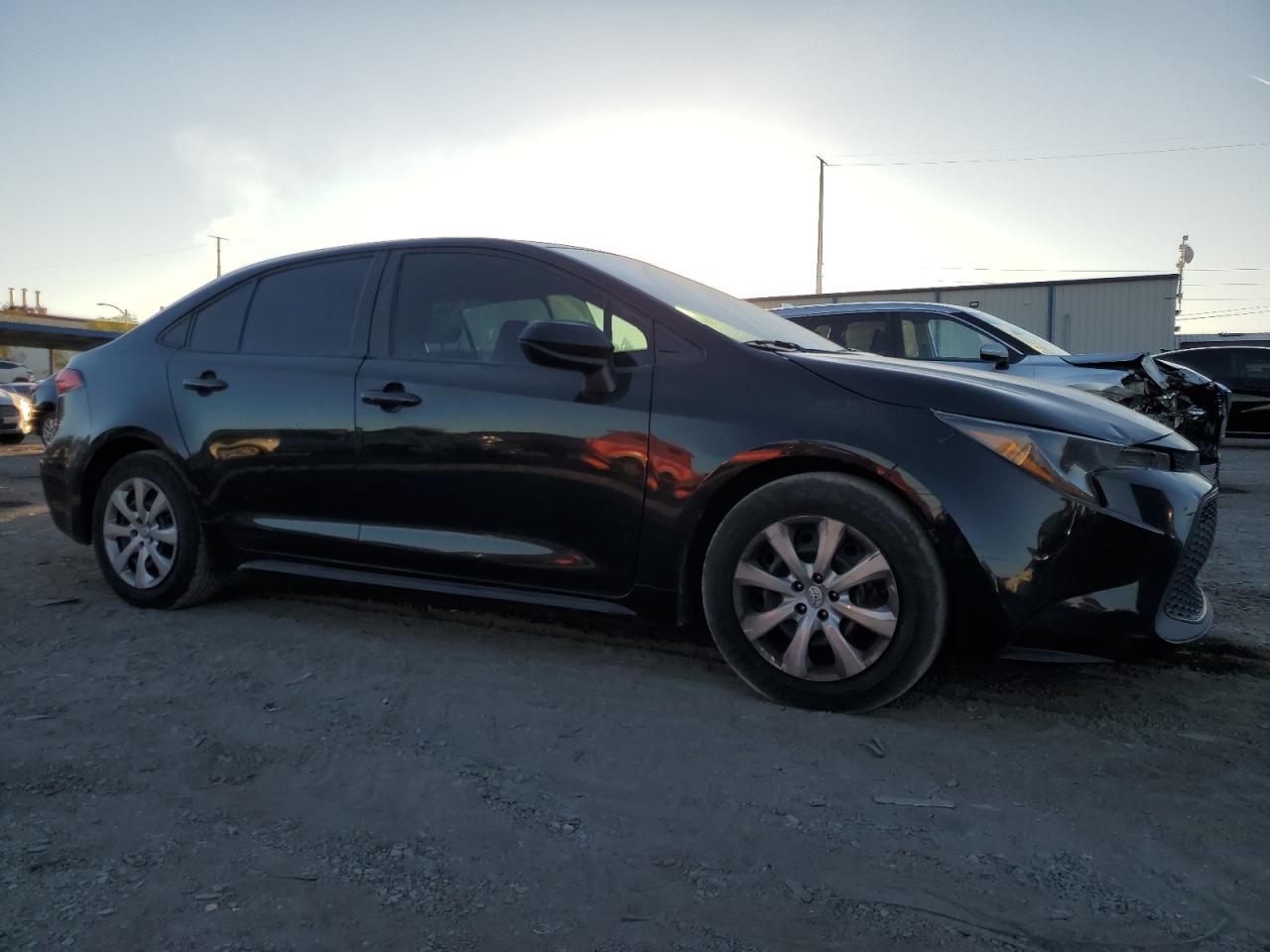 Toyota Corolla Le Image 9