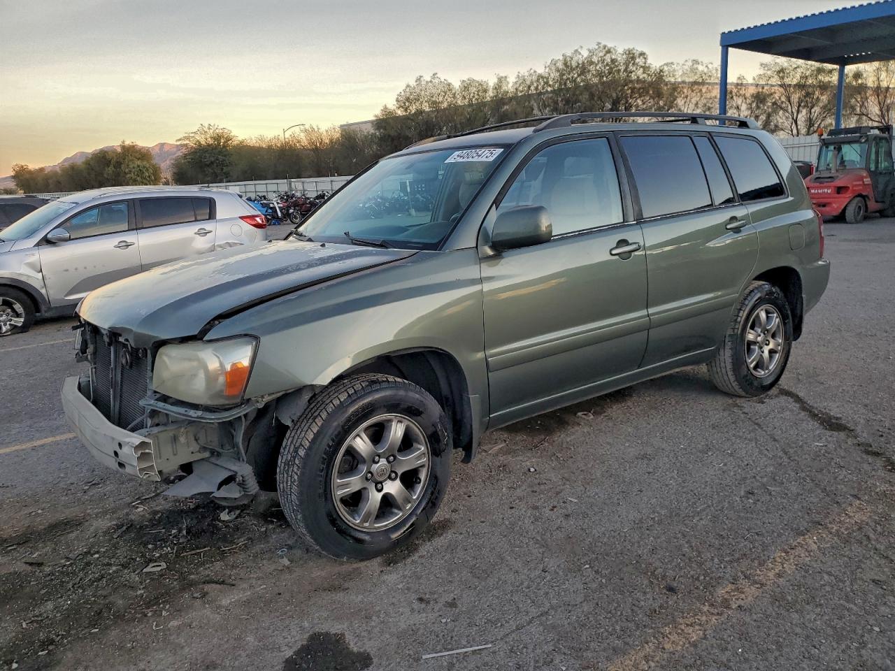 Toyota Highlander Base Image 1