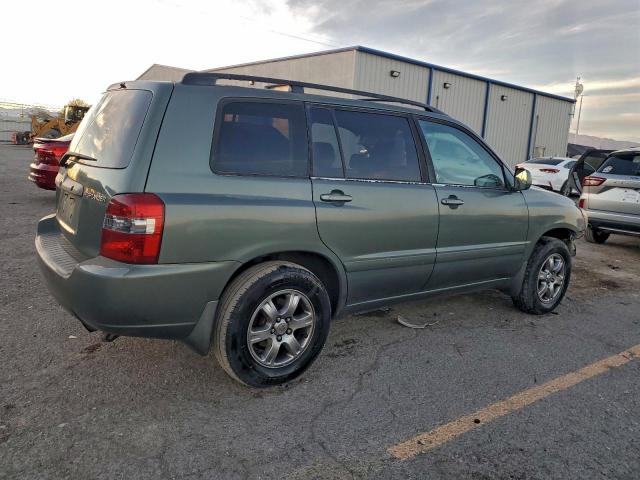 Toyota Highlander Base Image 2