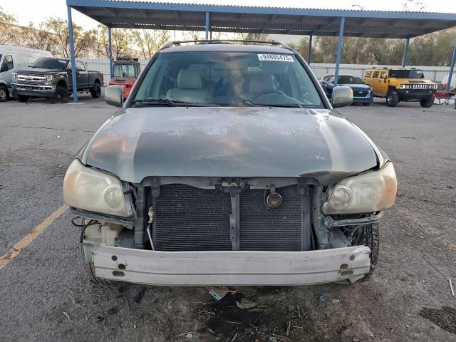 Toyota Highlander Base Image 14