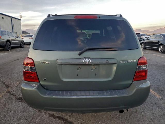 Toyota Highlander Base Image 5