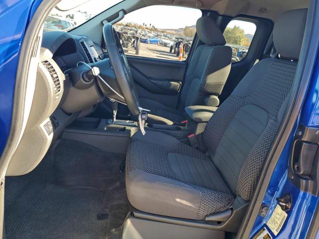 Nissan Frontier Sv Image 9