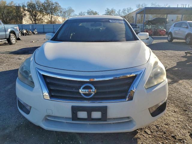 Nissan Altima 2.5 Image 8