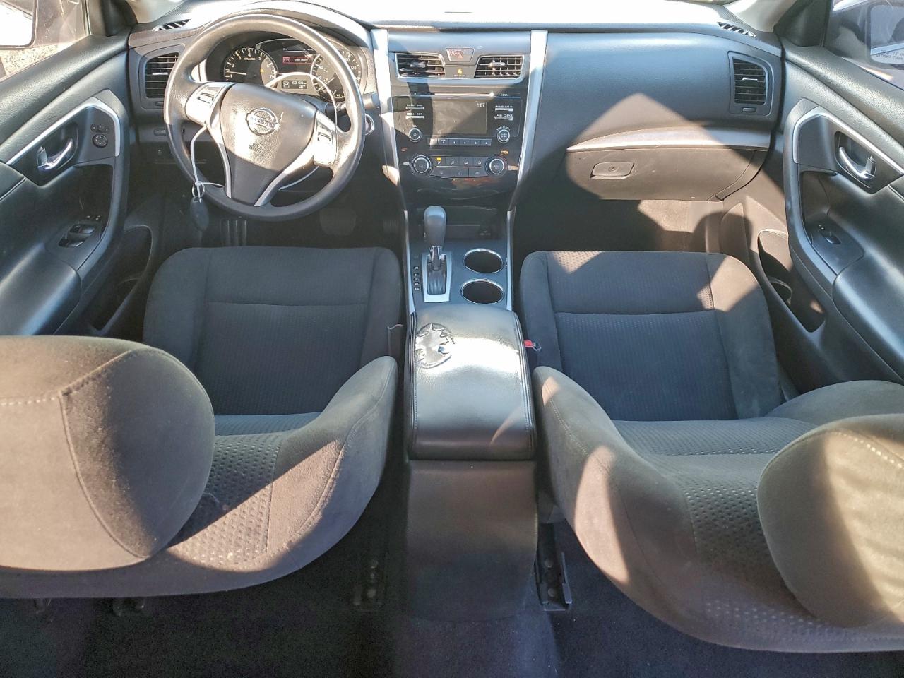 Nissan Altima 2.5 Image 11