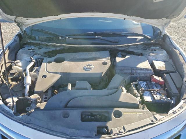 Nissan Altima 2.5 Image 10