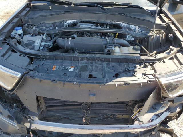 Ford Explorer Platinum Image 2