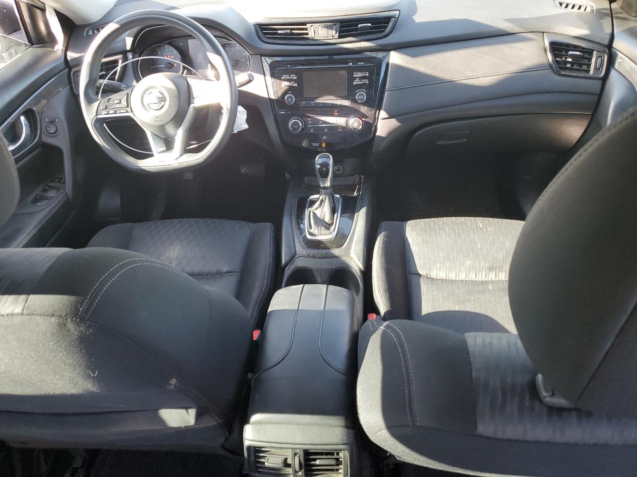 Nissan Rogue S Image 12