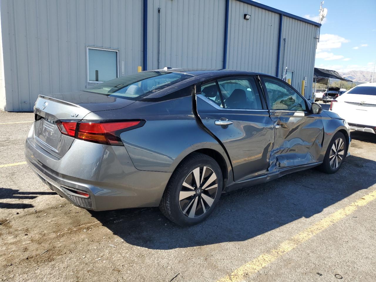 Nissan Altima Sv Image 9