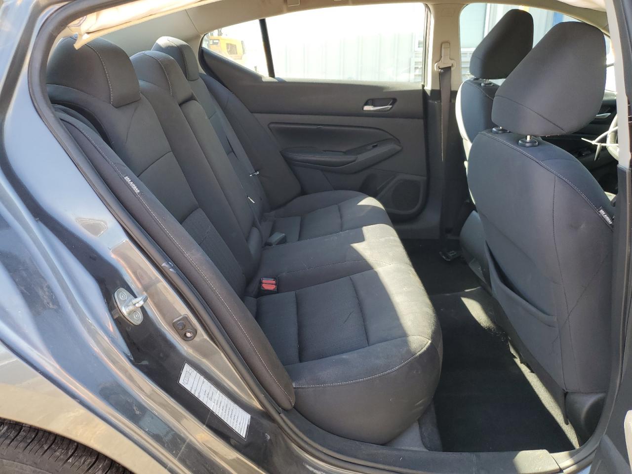 Nissan Altima Sv Image 4