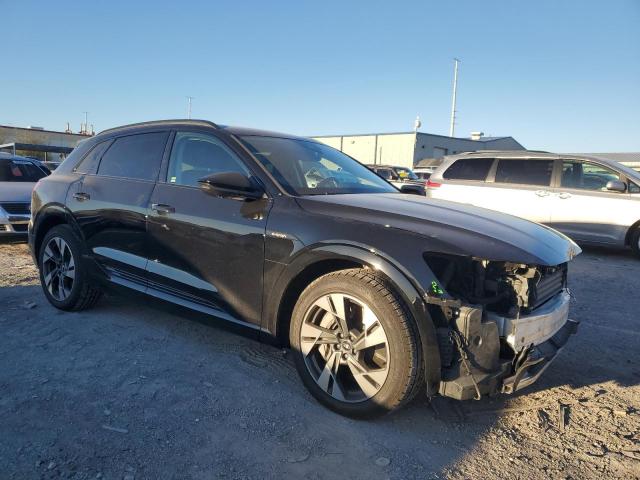 Audi e-tron Premium Image 6