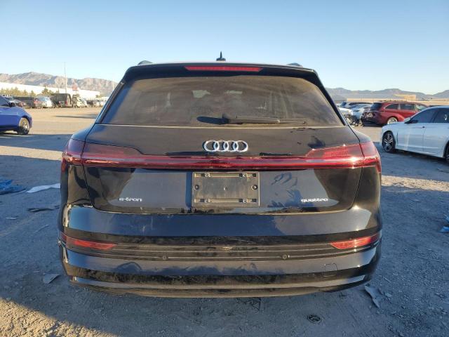 Audi e-tron Premium Image 4