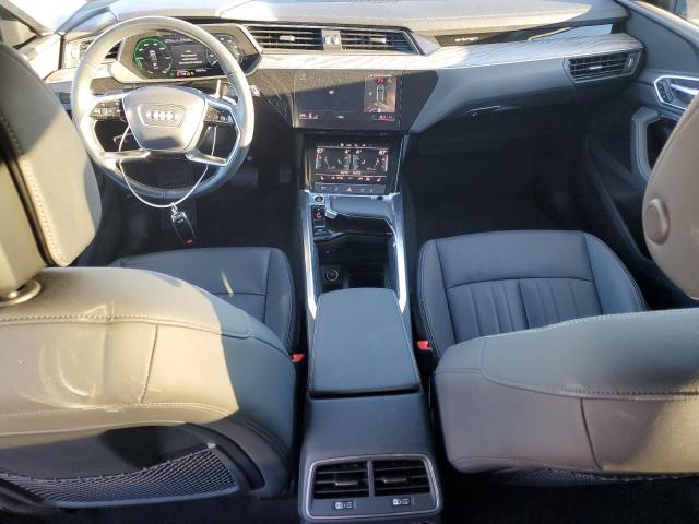 Audi e-tron Premium Image 3