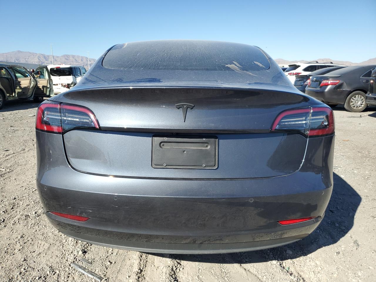 Tesla Model 3 Image 6