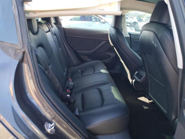 Tesla Model 3 Image 7