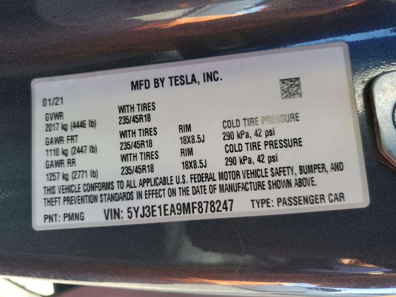 Tesla Model 3 Image 11