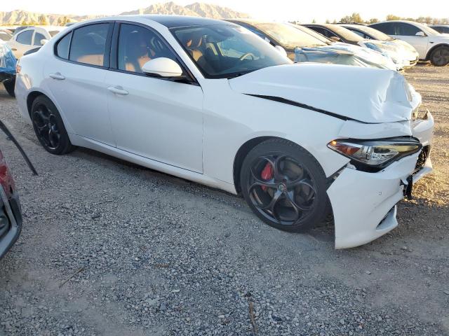 Alfa Romeo Giulia Ti Image 9