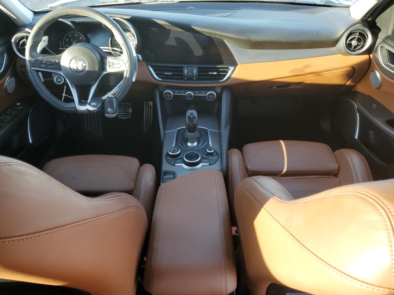 Alfa Romeo Giulia Ti Image 3