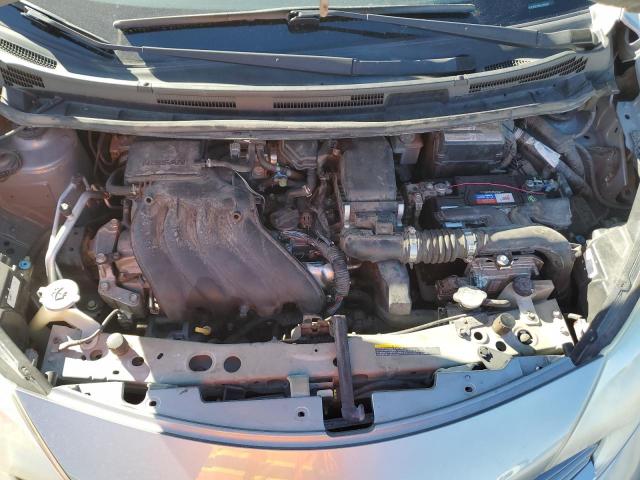 Nissan Versa S Image 8