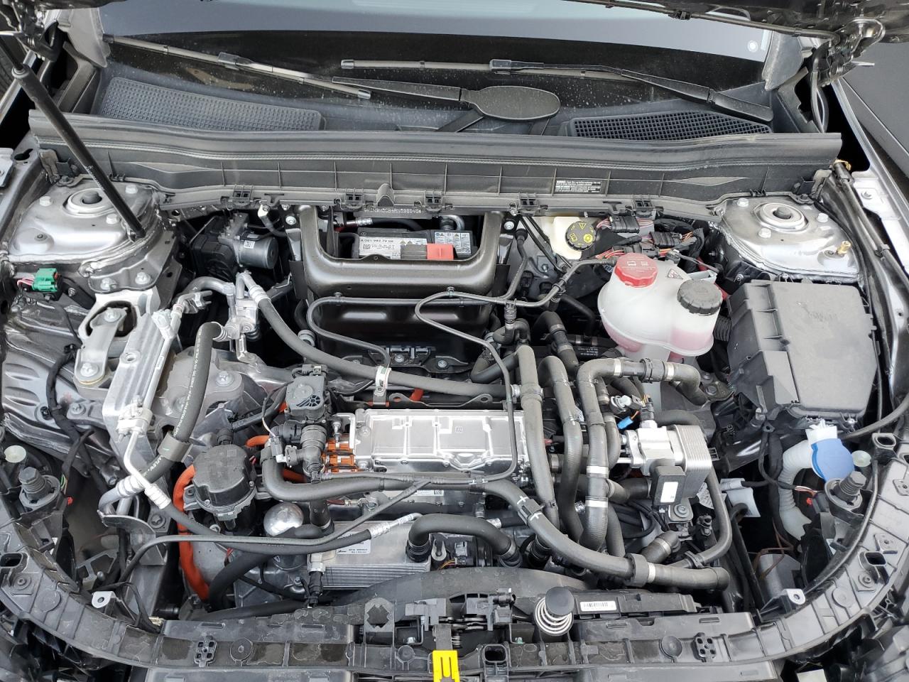 Mercedes-Benz EQB 250+ Image 4