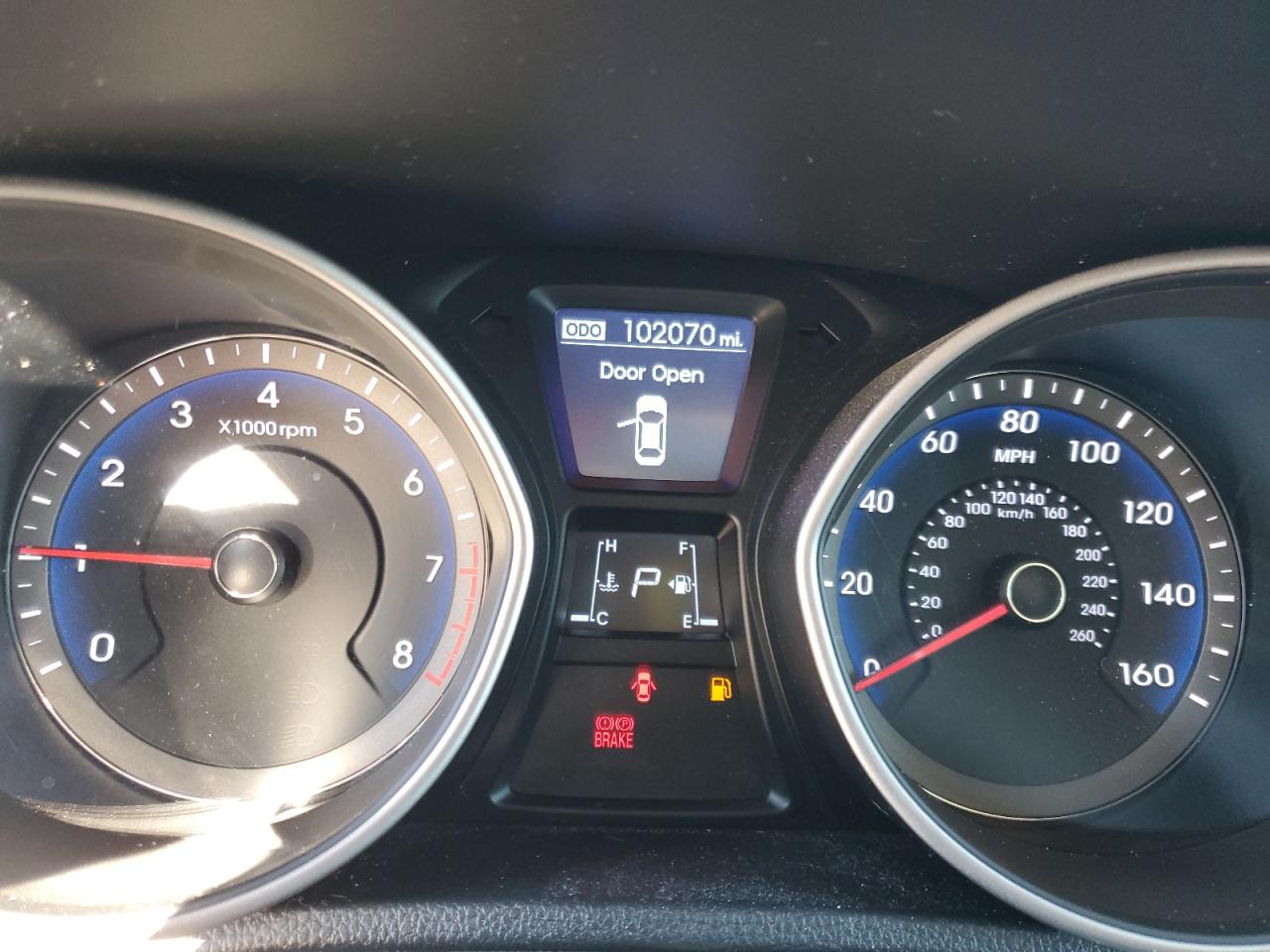 Hyundai ELANTRA Image 3