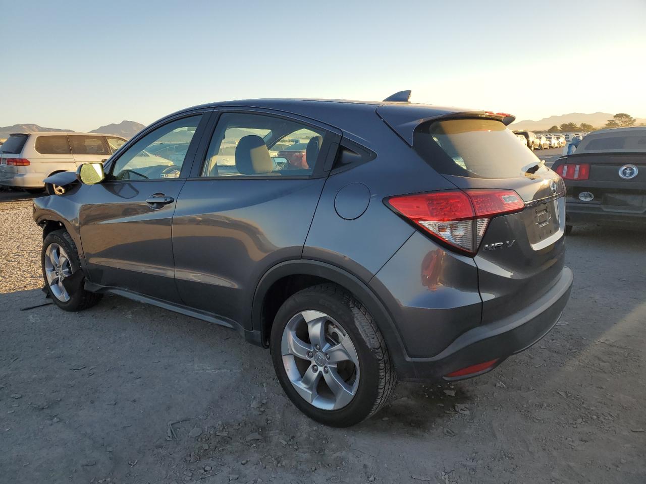 Honda HR-V Lx Image 2