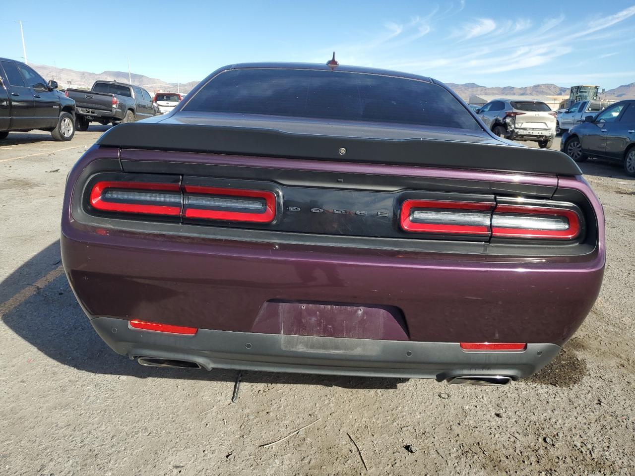 Dodge Challenger R/t Image 12