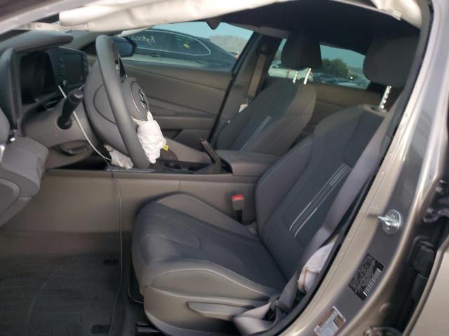 Hyundai ELANTRA Sel Image 9