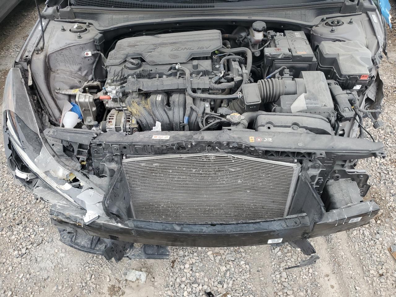 Hyundai ELANTRA Sel Image 4