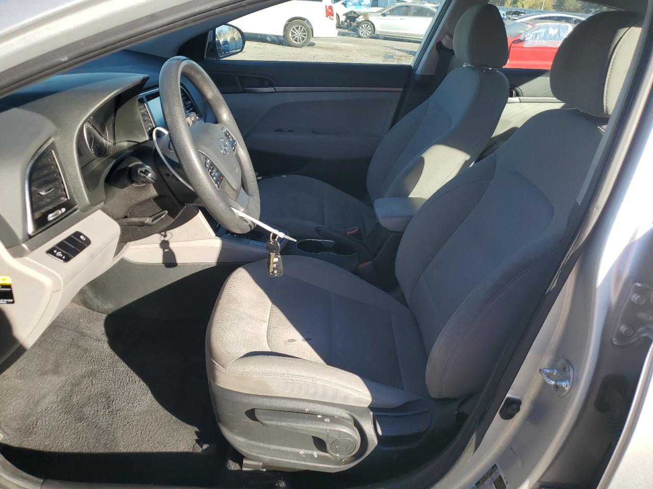 Hyundai ELANTRA Se Image 10