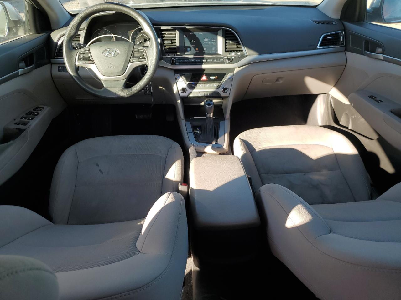 Hyundai ELANTRA Se Image 9