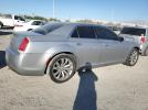 Chrysler 300 Limited Image 3