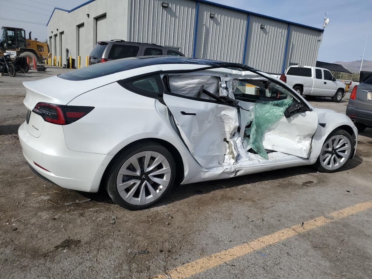 Tesla Model 3 Image 10