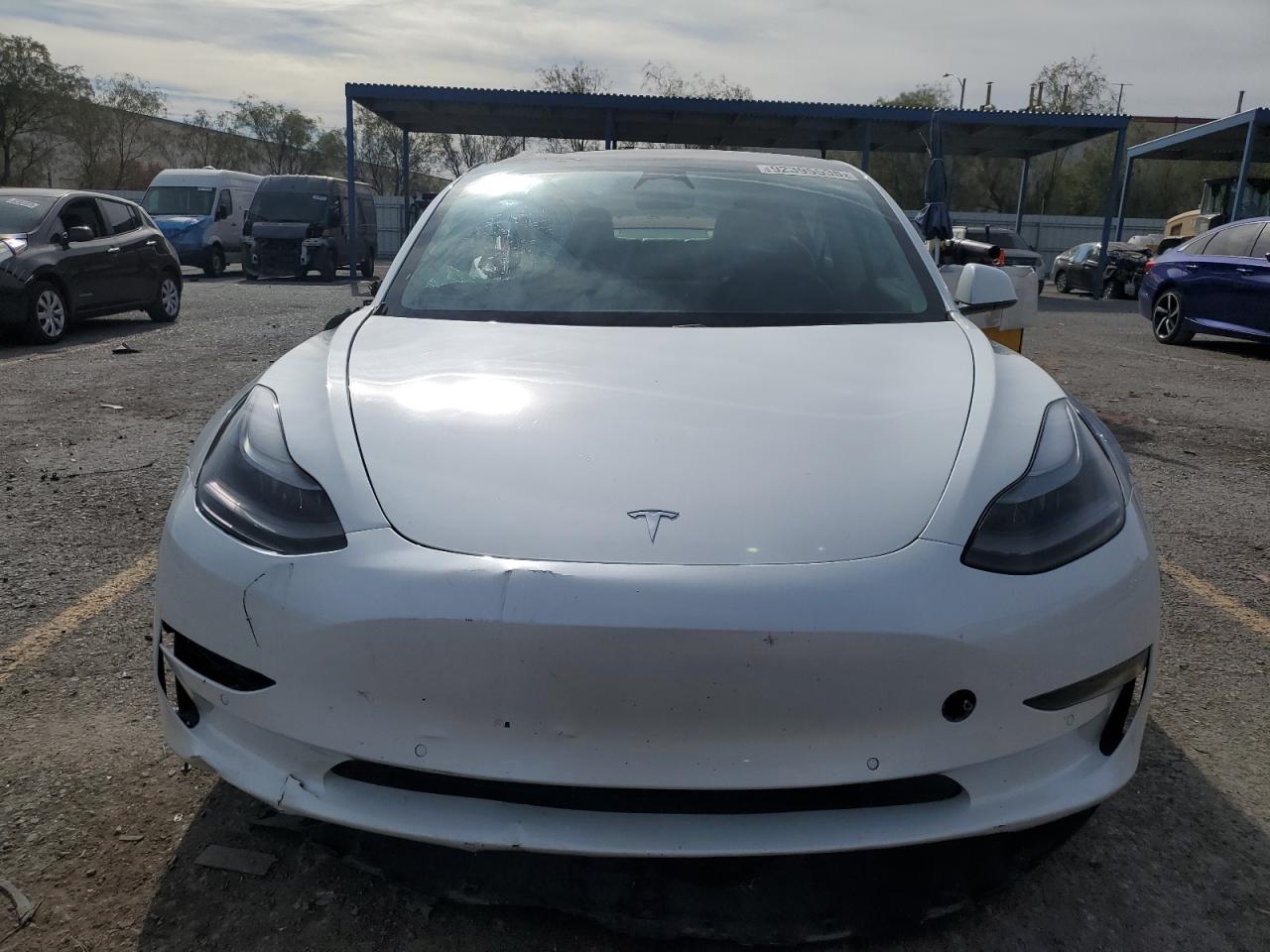 Tesla Model 3 Image 8