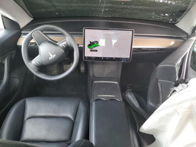 Tesla Model 3 Image 7
