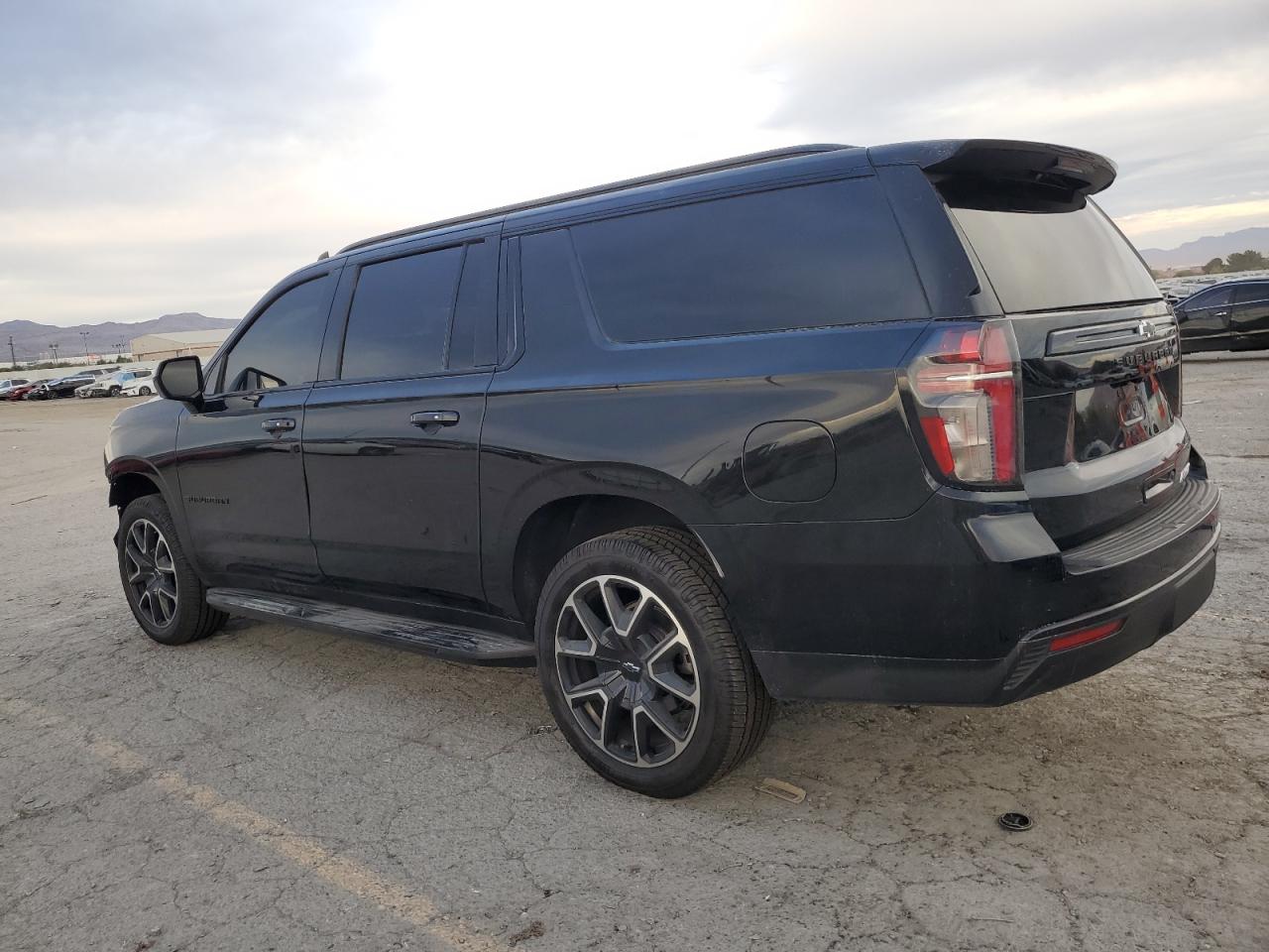 Chevrolet Suburban K1500 Rst Image 2