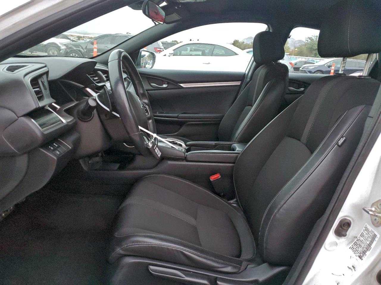 Honda Civic Sport Image 8