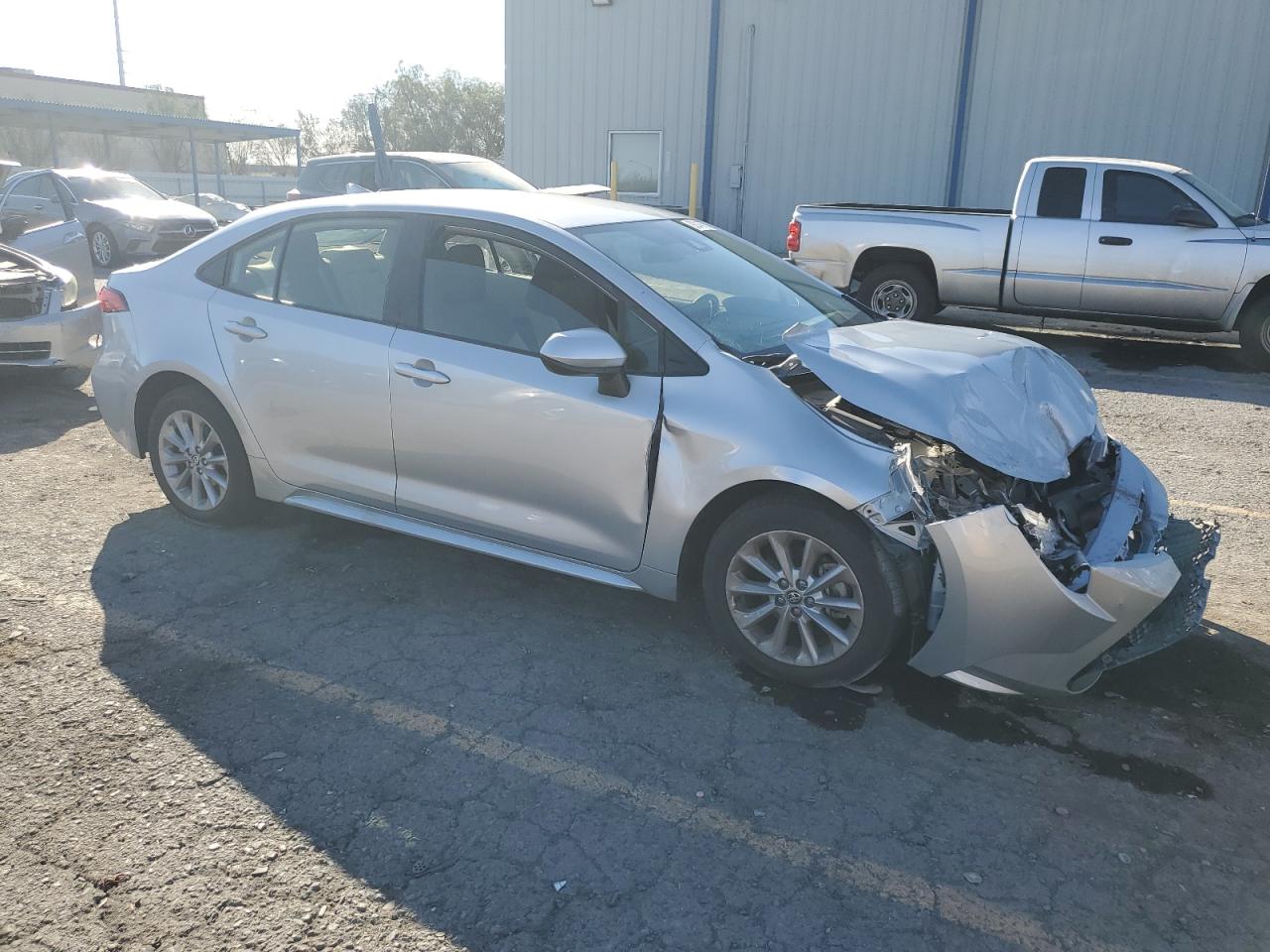 Toyota Corolla Le Image 4