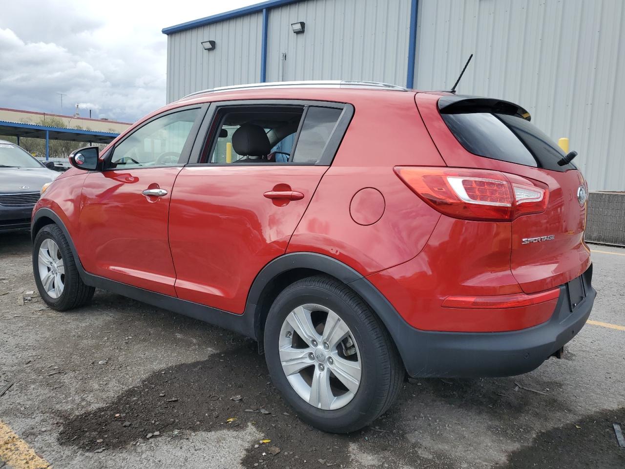 Kia Sportage Base Image 2